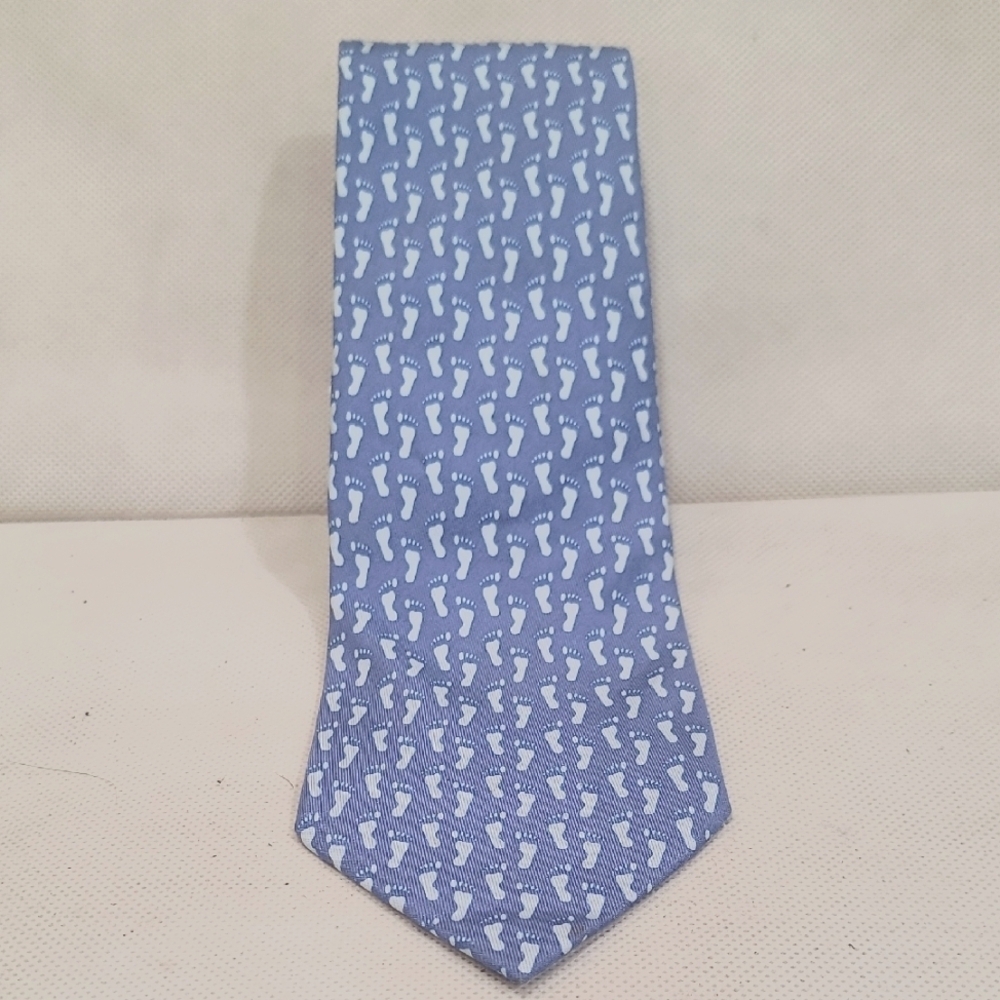 VINEYARD VINES NECKTIE WITH BARE FOOT PATTERN